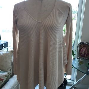 Club Monaco long sleeve top in size extra small